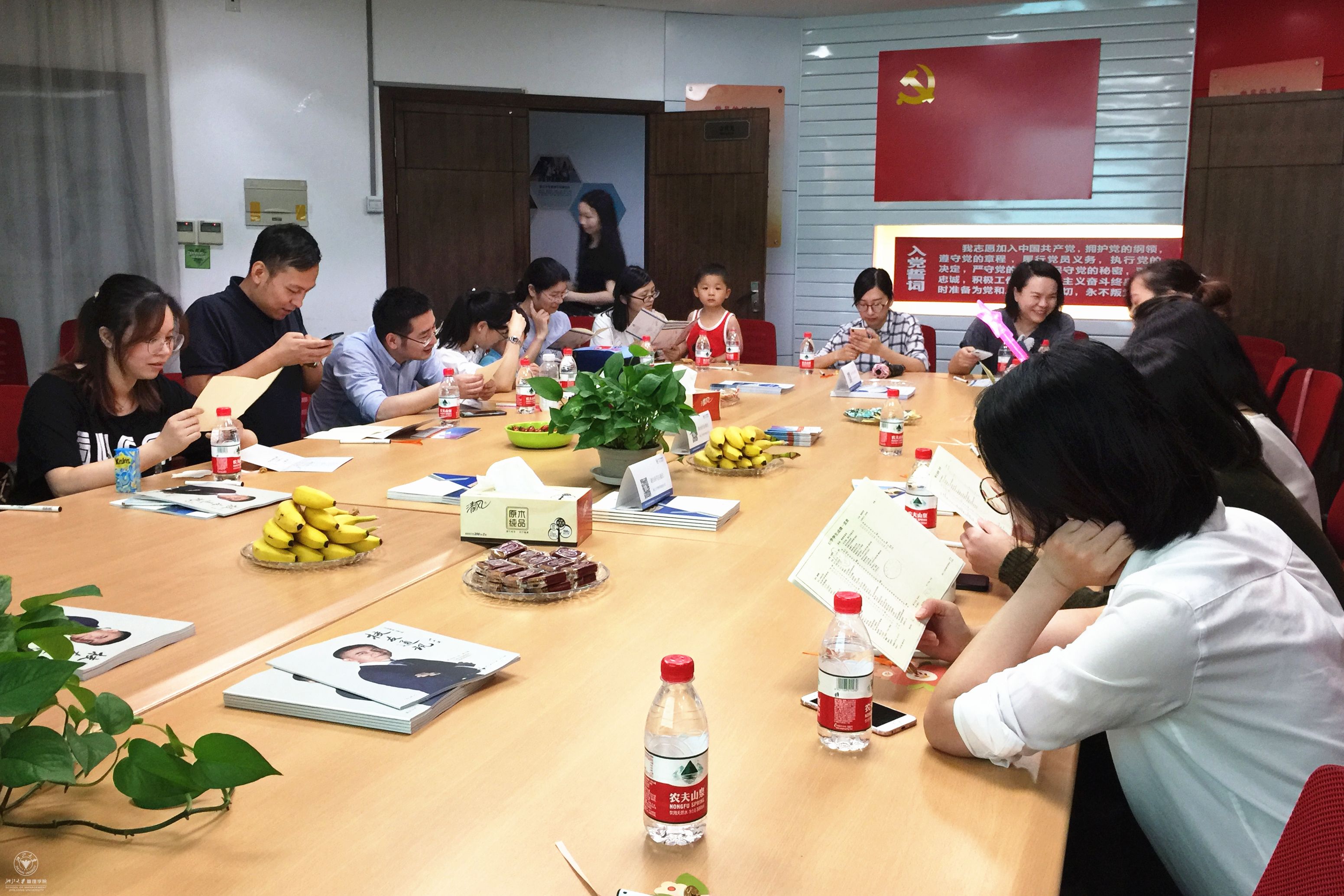 微信图片_20180623194452_副本.jpg