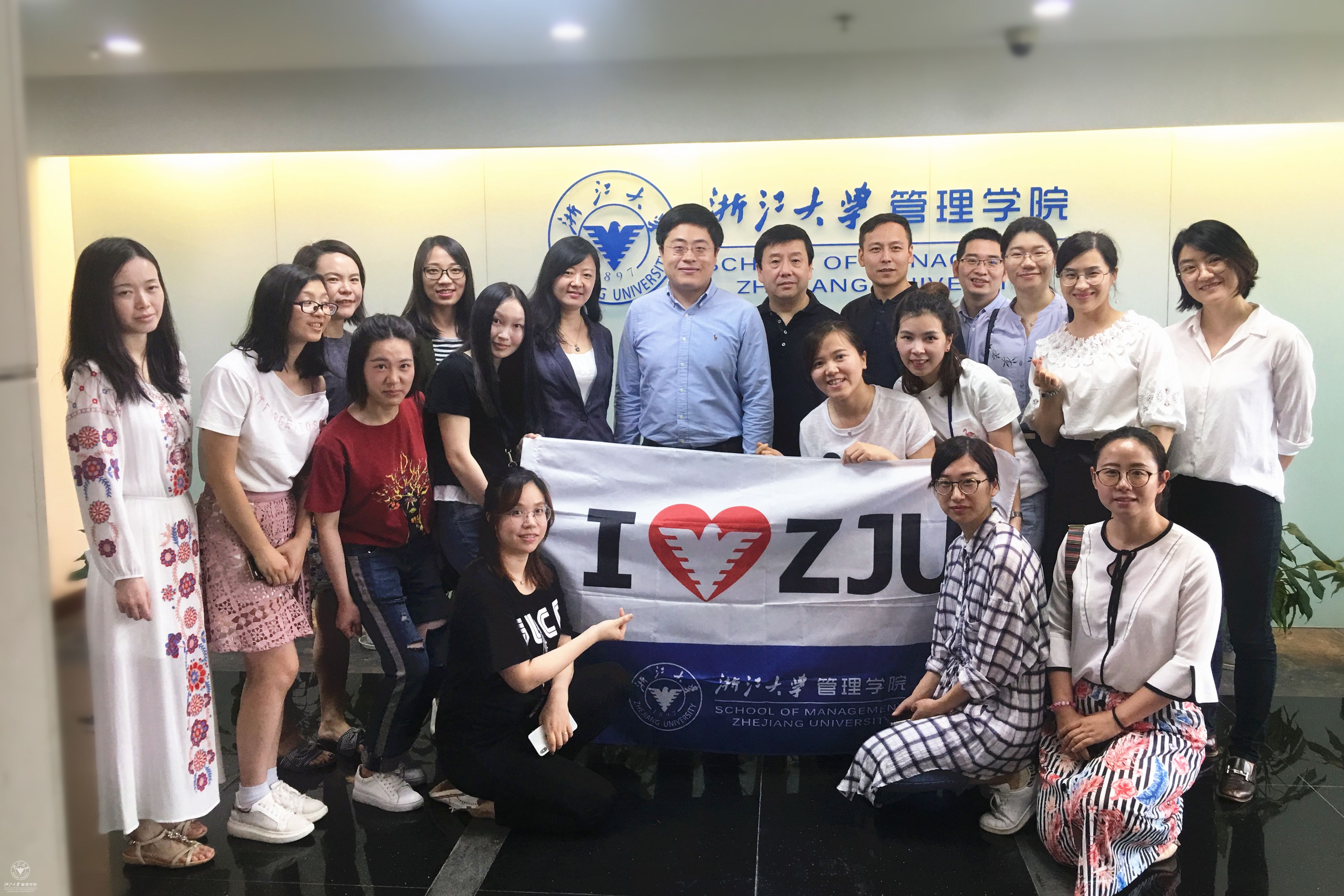 微信图片_20180623154203_副本.jpg