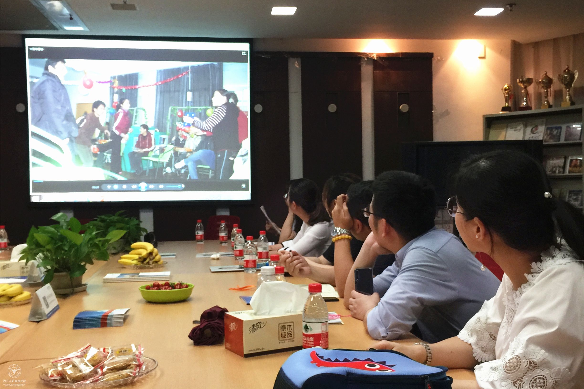 微信图片_20180623194401_副本.jpg
